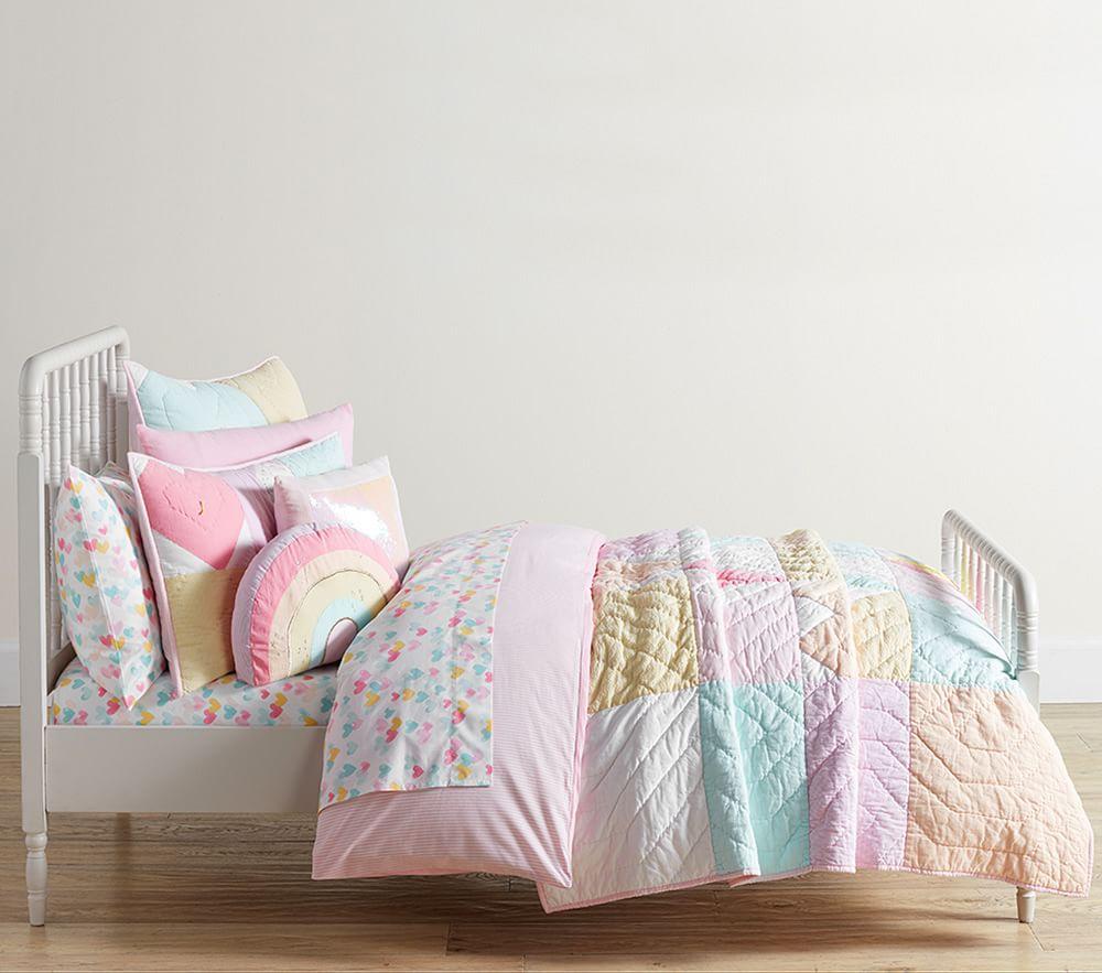Retro Hearts Bedding Look